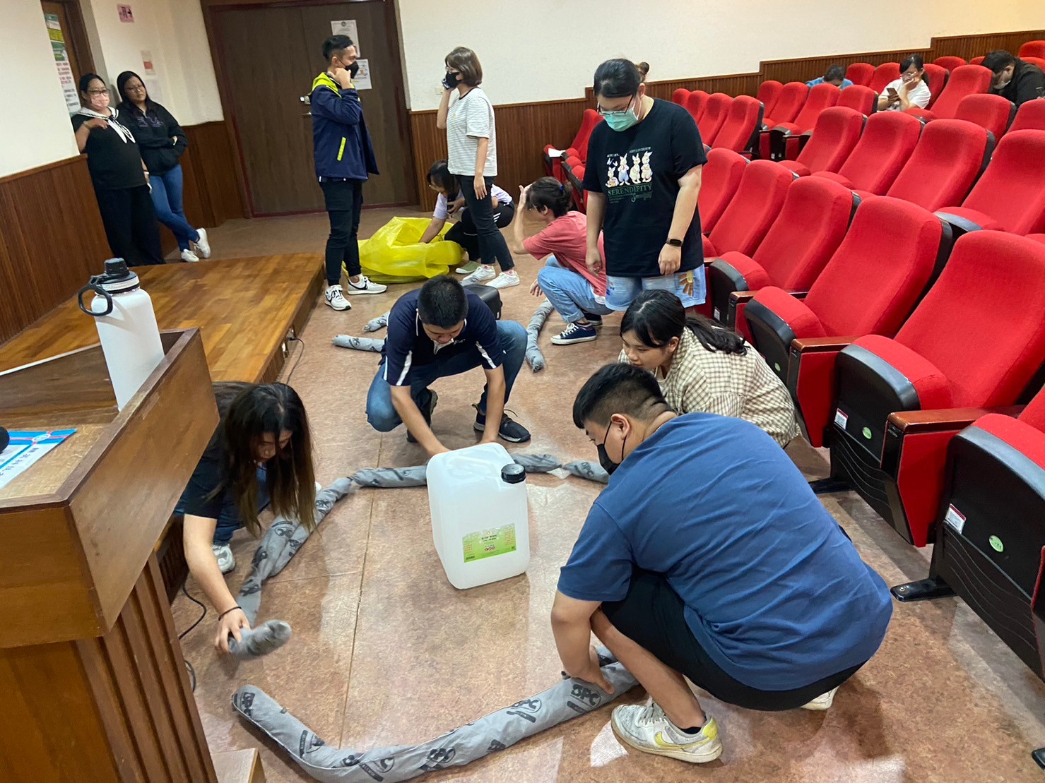 實驗室1(另開新視窗)