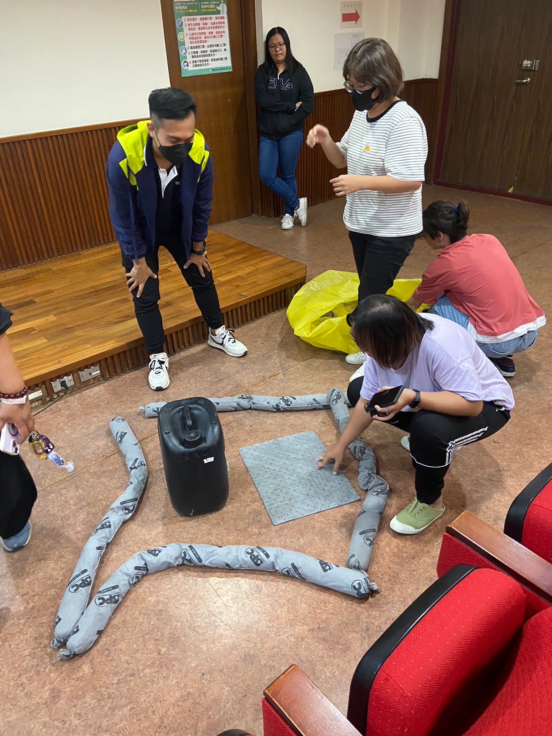 實驗室2(另開新視窗)